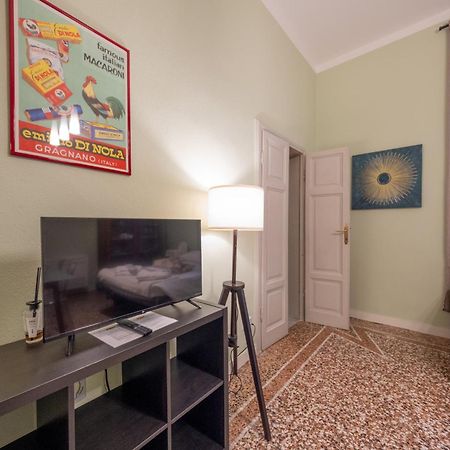 Lungarno Buozzi 7 Apartments Pisa Exterior photo